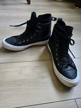 Converse Chuck Taylor All Star Waterproof Leather High Tops Size Womens 8